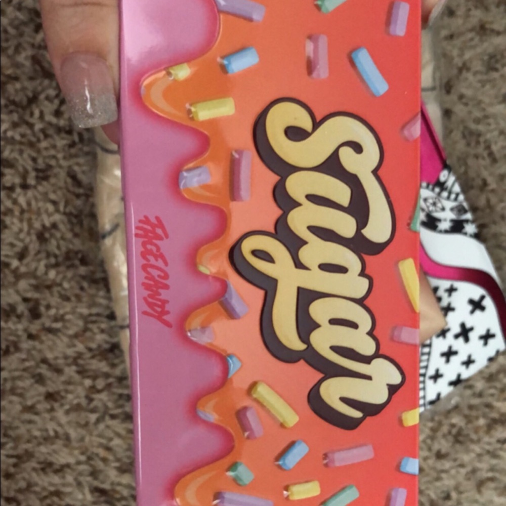 Face candy sugar pallets